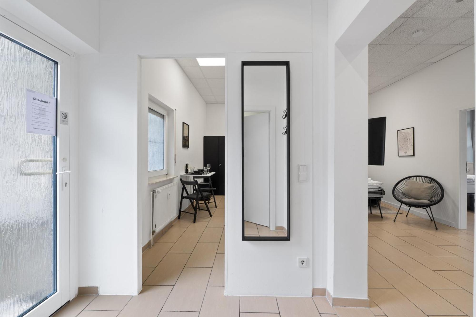 Gemuetlich Und Zentral, 3km Zum Flughafen Koeln-bonn Apartment Cologne