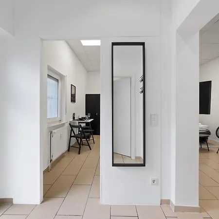 Apartamento Gemuetlich Und Zentral, 3Km Zum Flughafen Koeln-Bonn Colonia Exterior foto